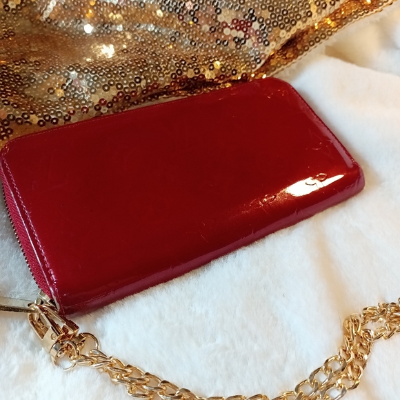 Authentic Louis Vuitton Zippy Wallet - Picture 2 of 13